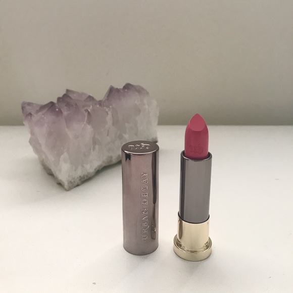 Other - BNIB Urban Decay Vice Lipstick PDA (Cream)